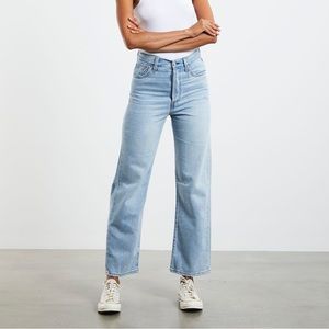 Levi’s Ribcage Straight Jeans